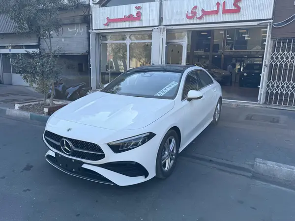 بنز، کلاس A سدان