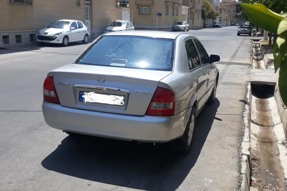 مزدا،  323
