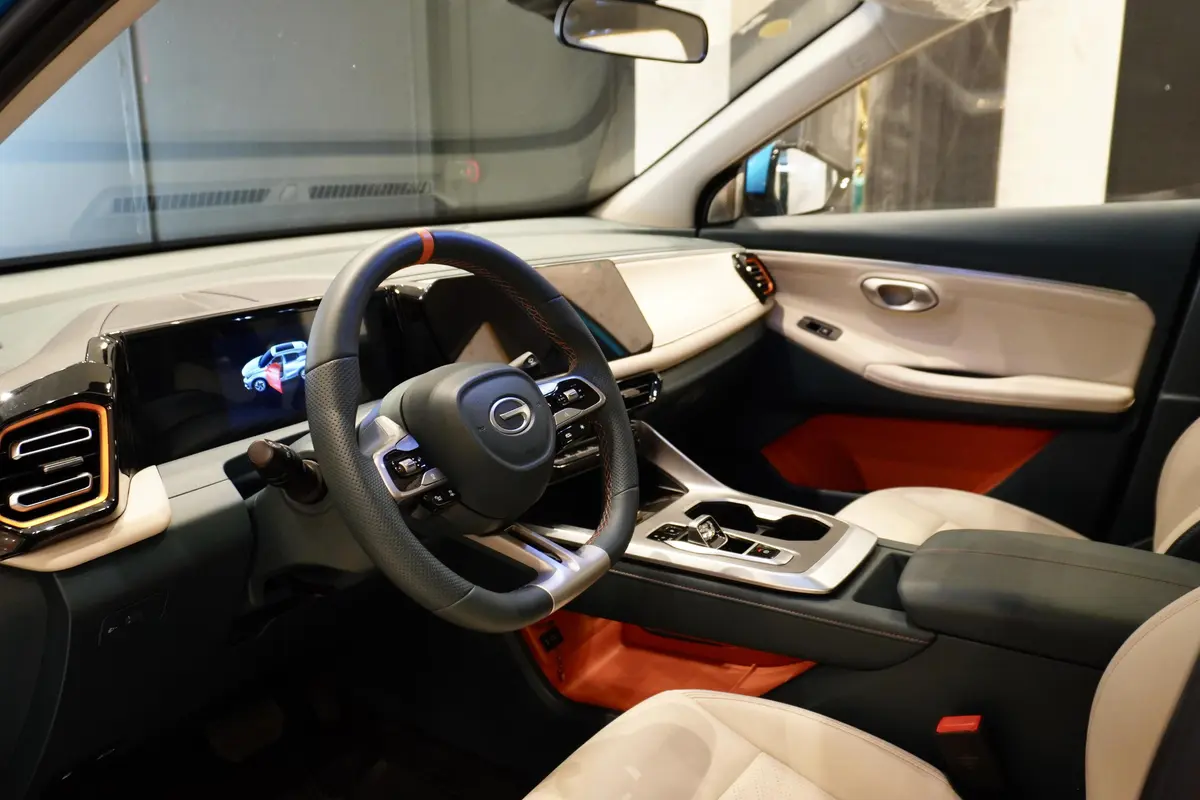 جی ای سی،  GS3 Emzoom