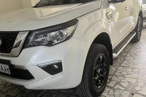 نیسان، ترا