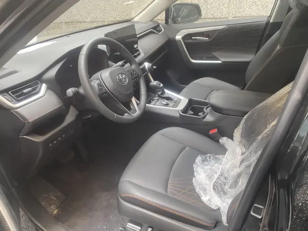 تویوتا، راوفور هیبرید