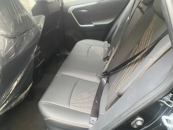 تویوتا، راوفور هیبرید