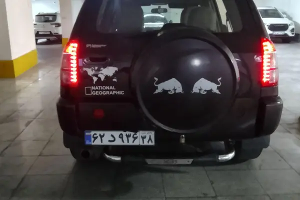 ام وی ام، X33