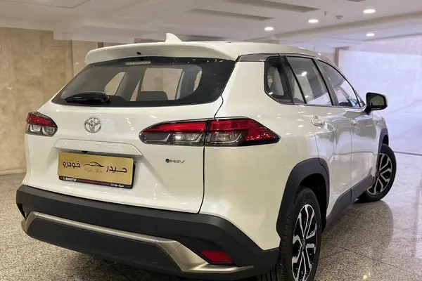 تویوتا، فرانت لندر هیبرید