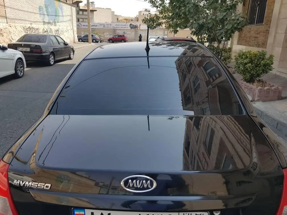 ام وی ام،  550