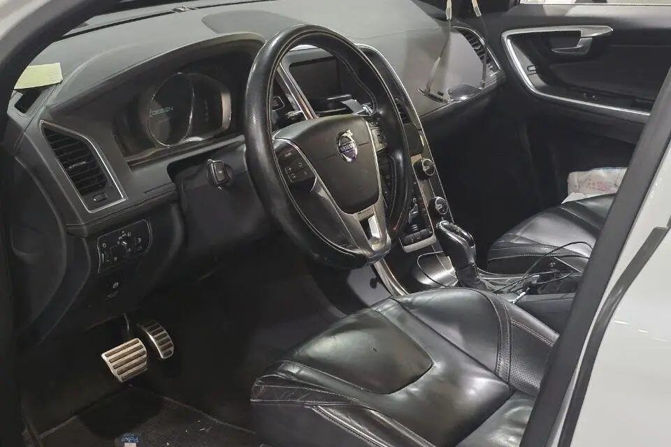 ولوو  XC60