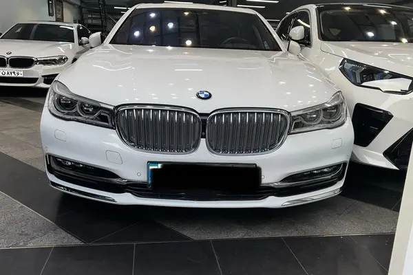 ب ام و، سری 7