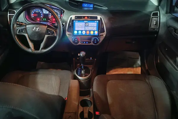 هیوندای، i20