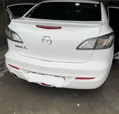 مزدا، 3 نیو صندوق دار