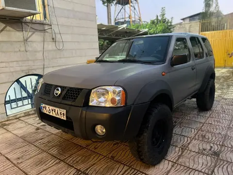 نیسان، رونیز
