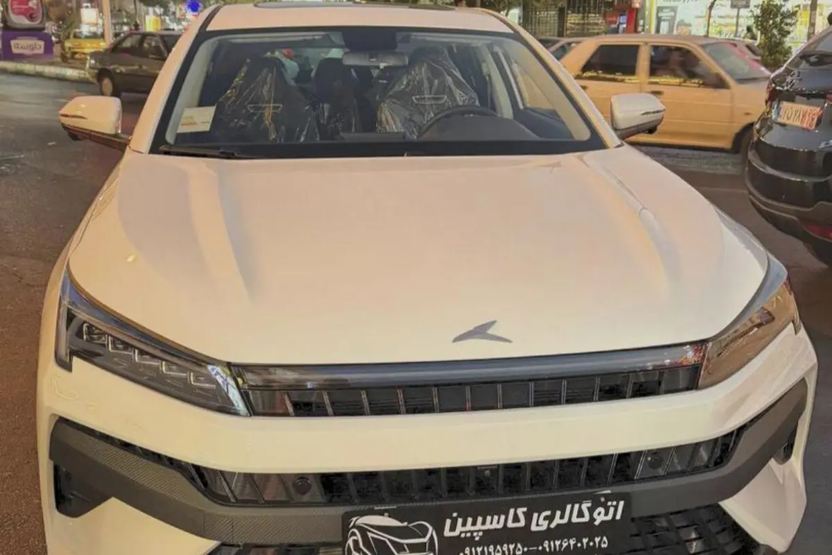 کی ام سی  J7