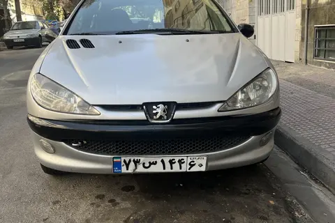 پژو، 206