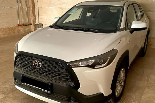 تویوتا، کرولا کراس هیبرید