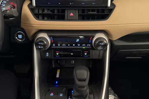 تویوتا، راوفور