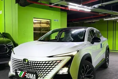 چانگان UNI-T