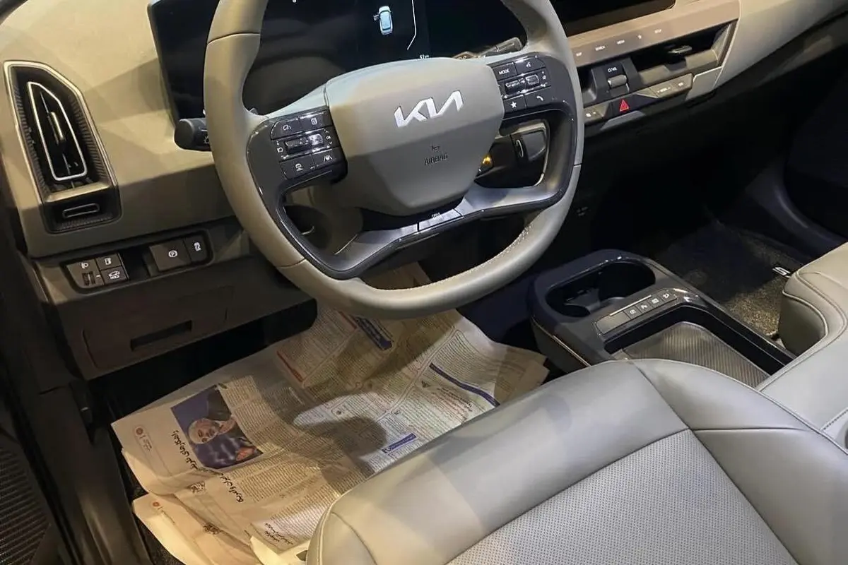 کیا،  EV5