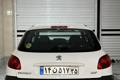 پژو، 206
