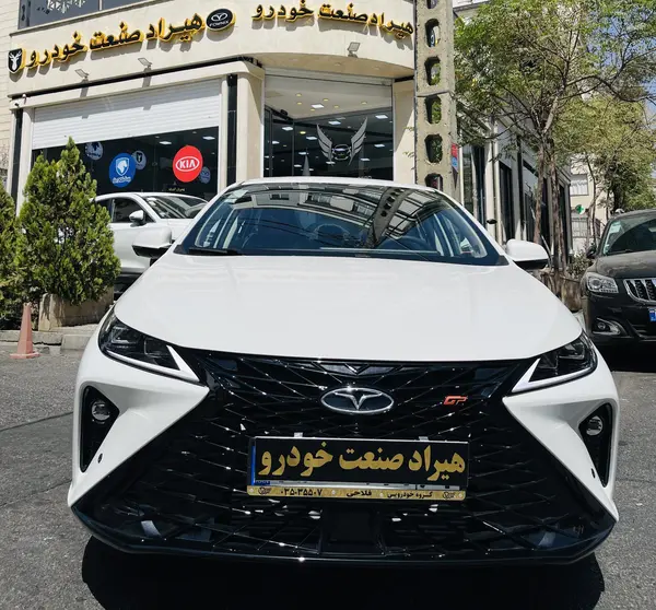 فونیکس، آریزو 6 جی تی (Z6 GT)