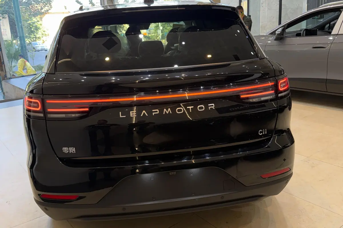لیپ موتور،  C11 EV