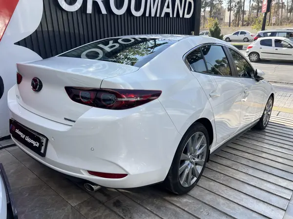 مزدا، 3 وارداتی