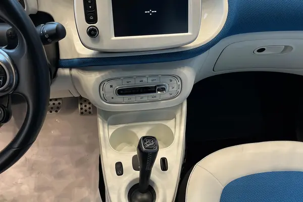 اسمارت، فور 4