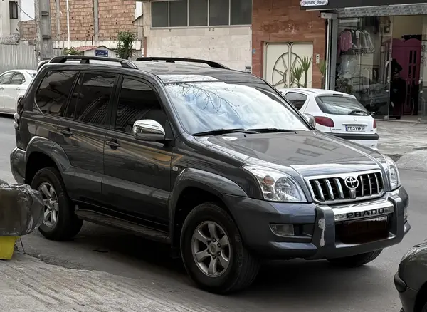 تویوتا  پرادو  چهار در