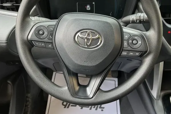 تویوتا، کرولا کراس هیبرید