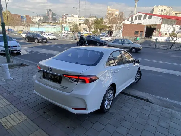 تویوتا، کرولا هیبرید