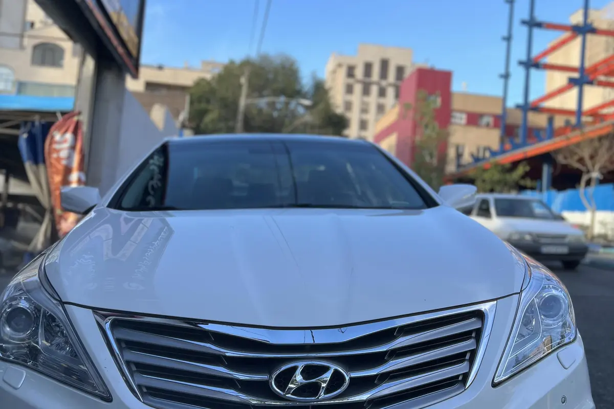هیوندای،  آزرا (گرنجور)