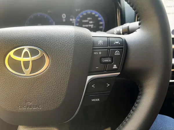 تویوتا، کمری هیبرید