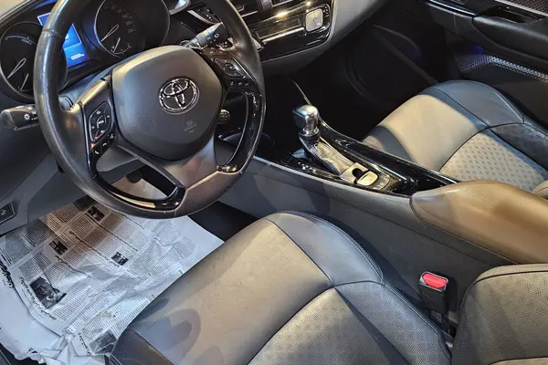 تویوتا، C-HR هیبرید