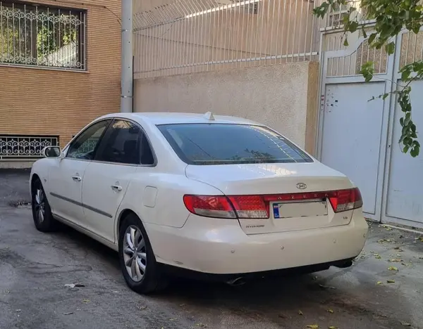 هیوندای، آزرا (گرنجور)