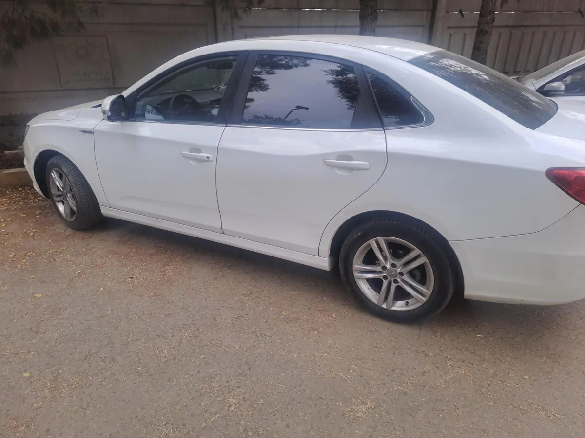 بسترن،  B30