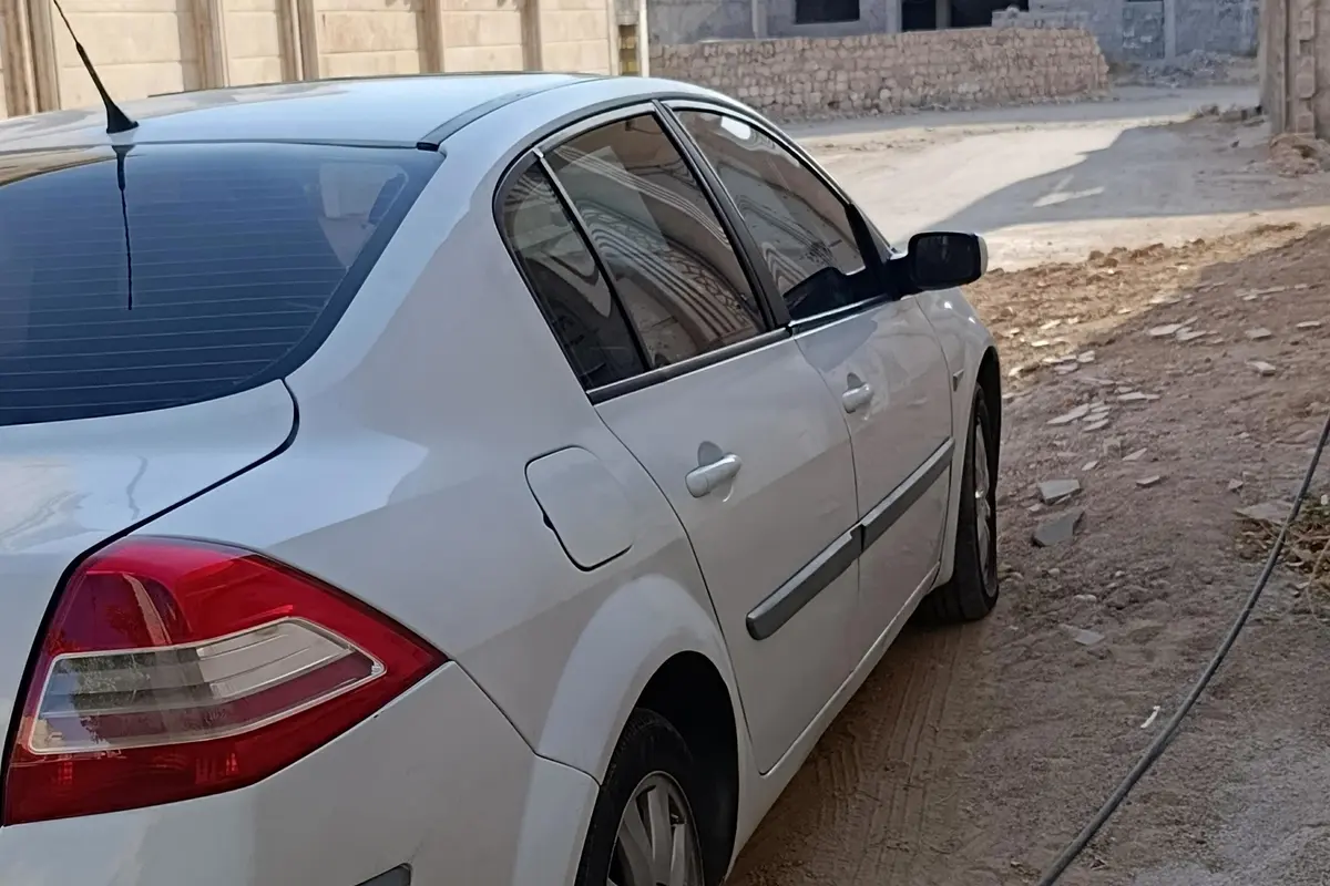رنو،  مگان (وارداتی)