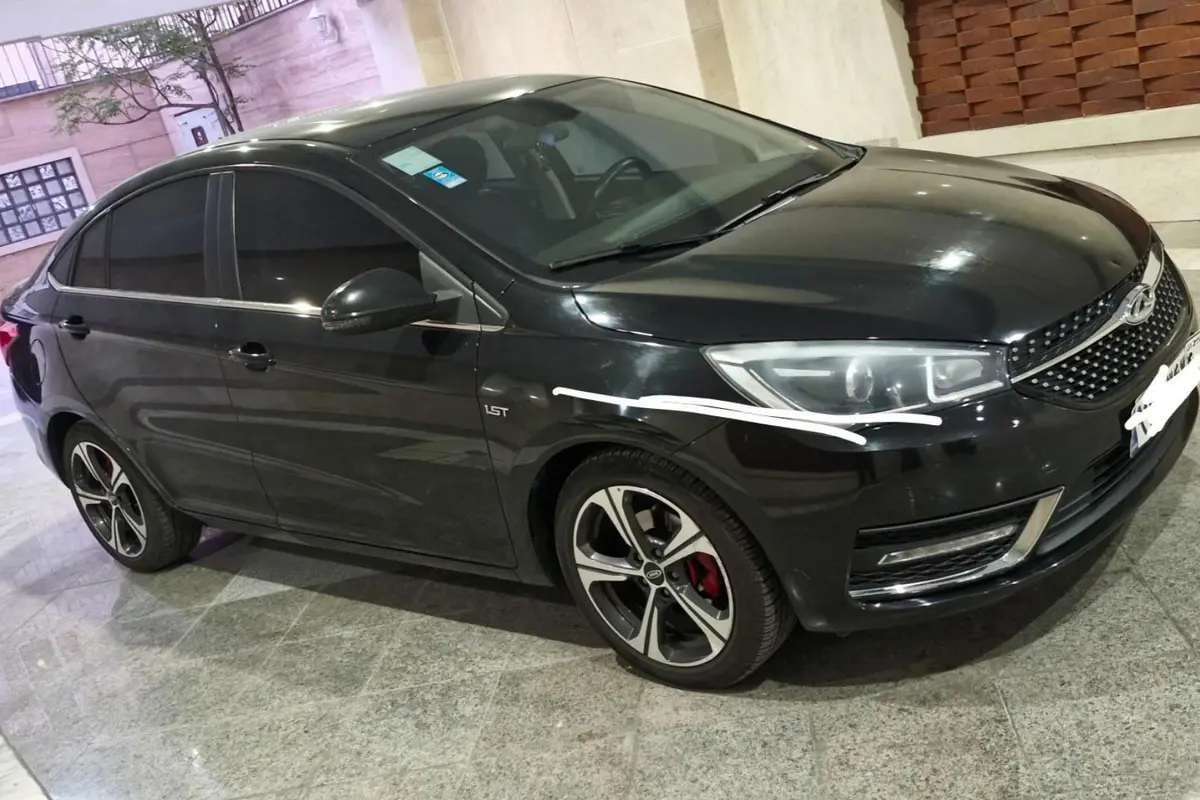 چری،  آریزو 5T