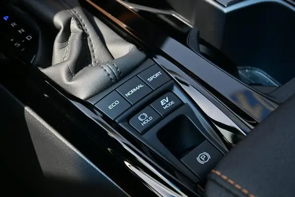 تویوتا، کمری هیبرید