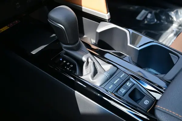 تویوتا، کمری هیبرید