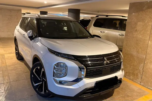 میتسوبیشی، اوتلندر