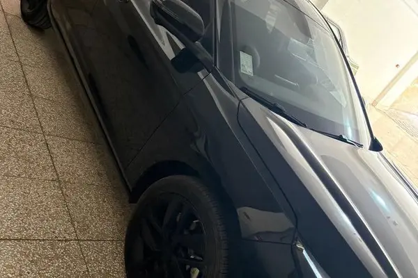 کی ام سی  J7
