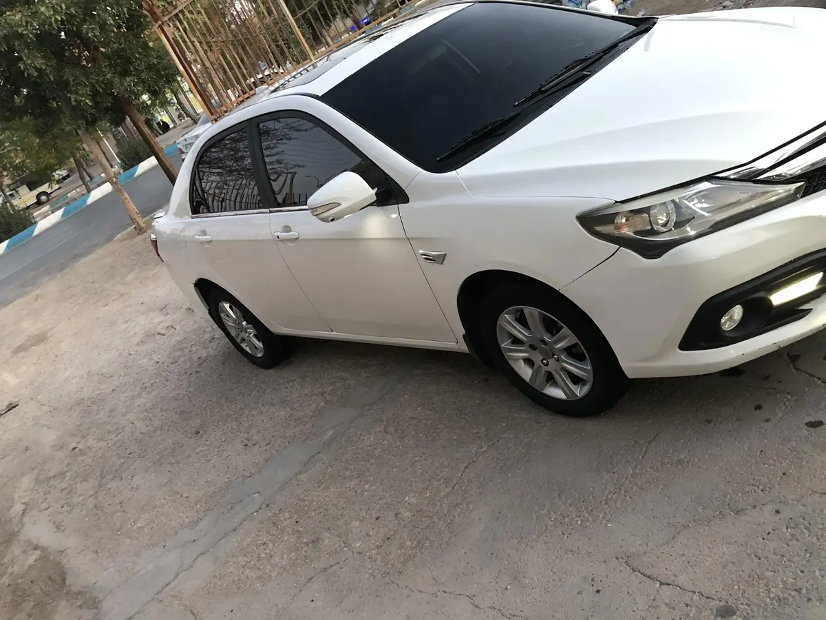 بی وای دی،  F3