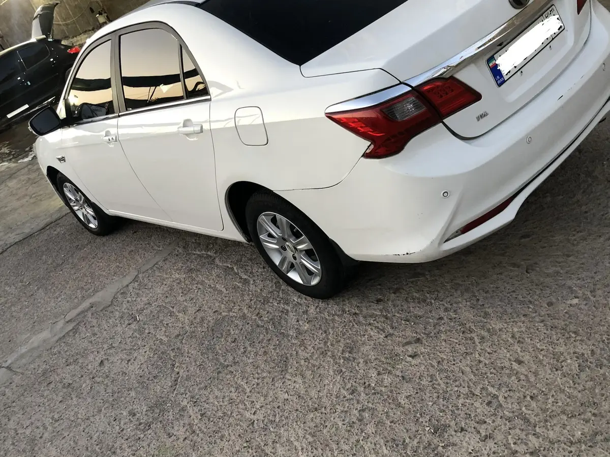 بی وای دی،  F3
