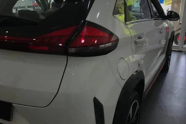 ام وی ام، X33 کراس