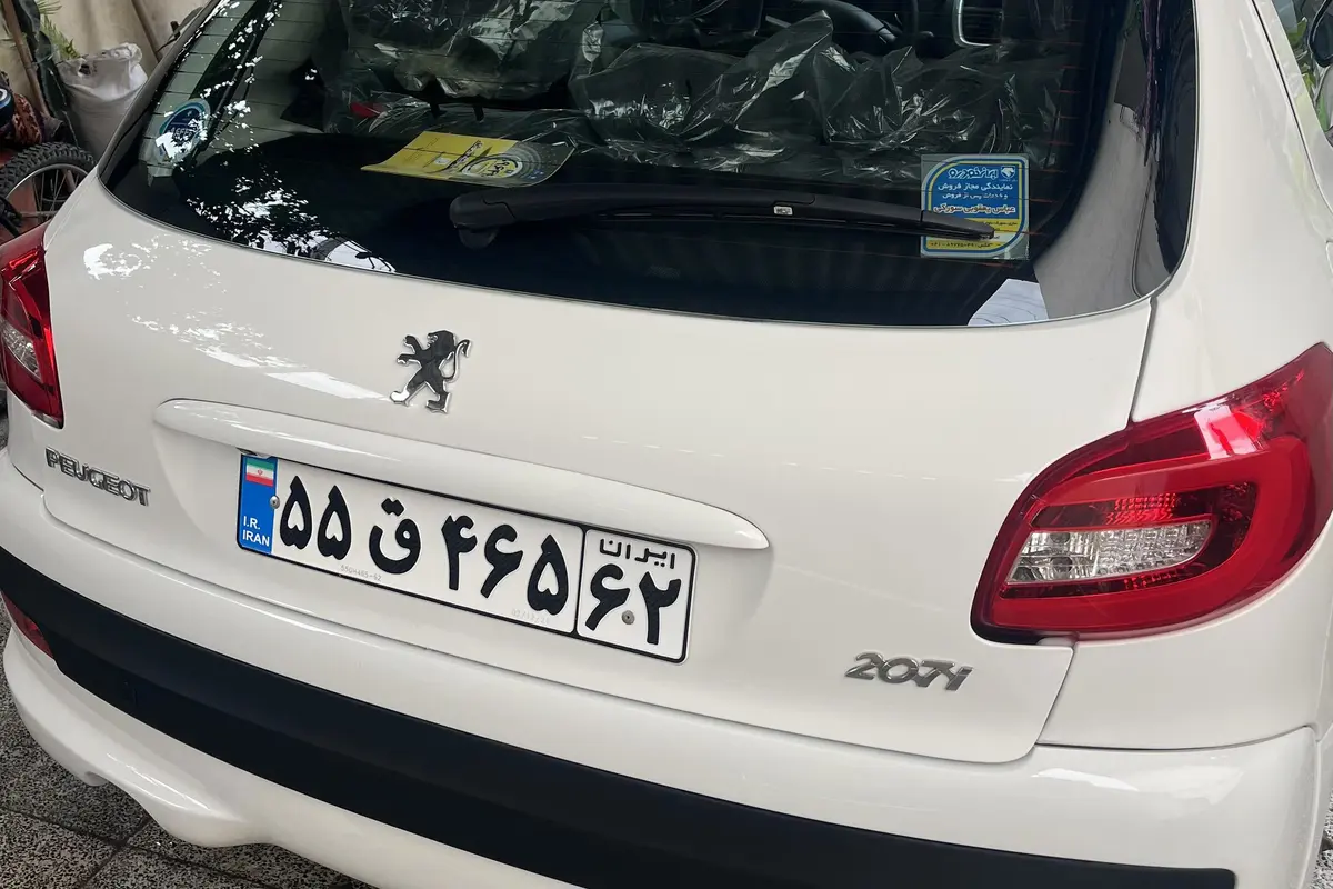 پژو،  207