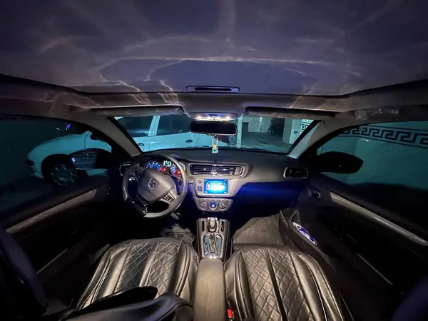 تارا، اتوماتیک V4