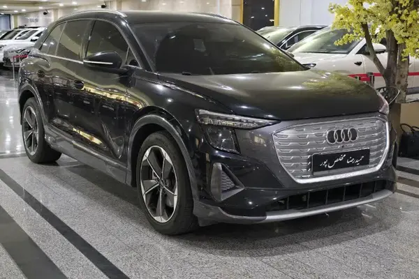 آئودی  Q5 e-tron