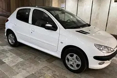 پژو، 206