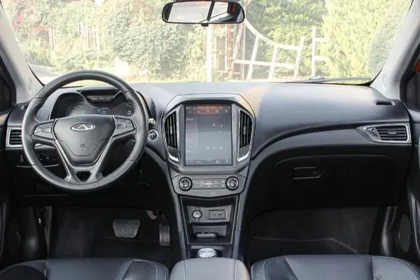 ام وی ام، آریزو 5ev