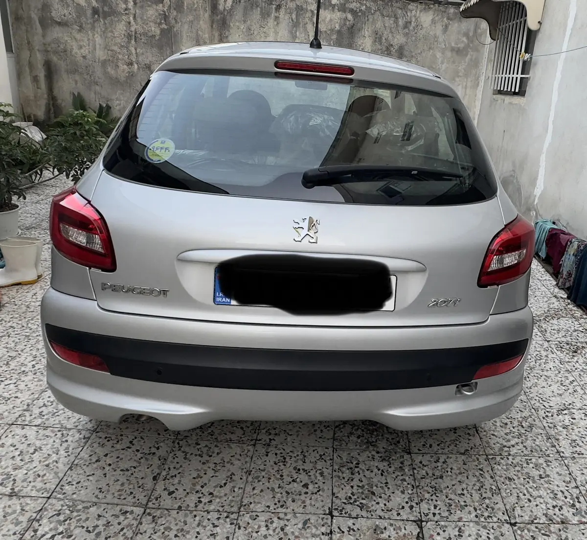 پژو،  207