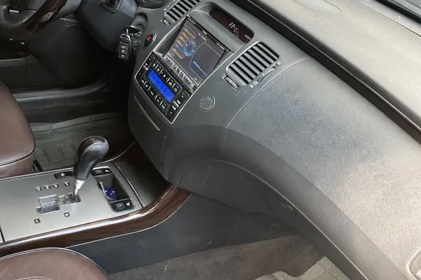 هیوندای، آزرا (گرنجور)