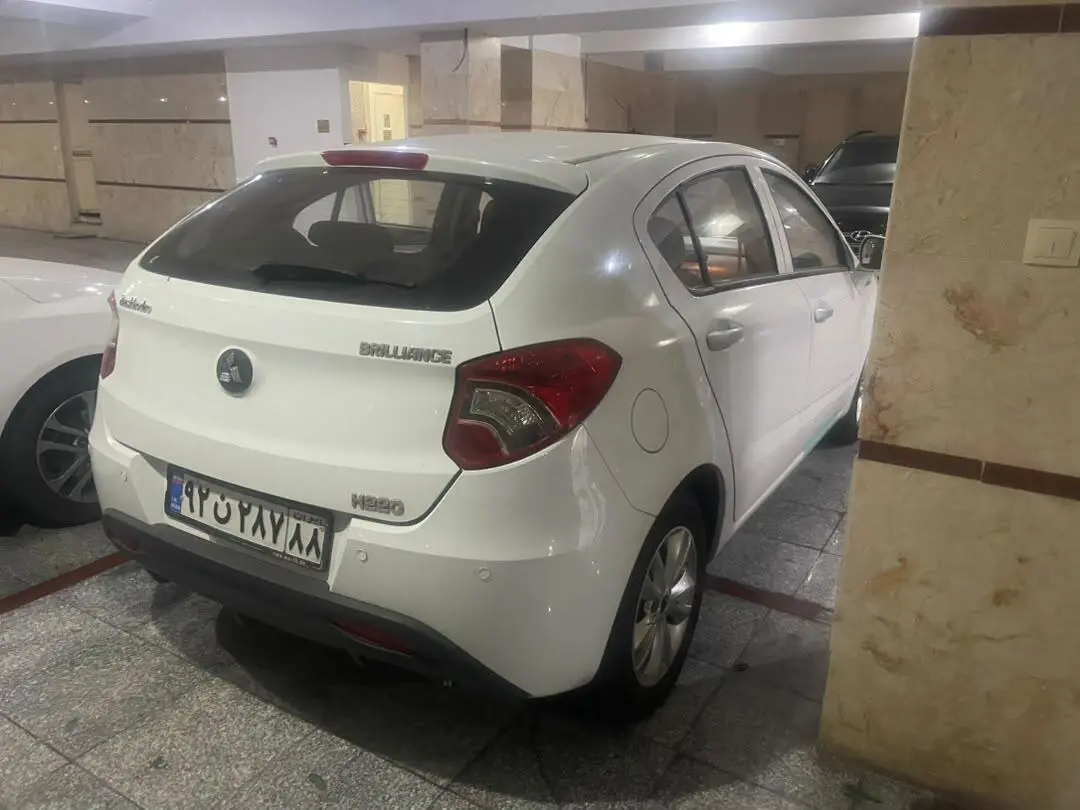 برلیانس،  H220